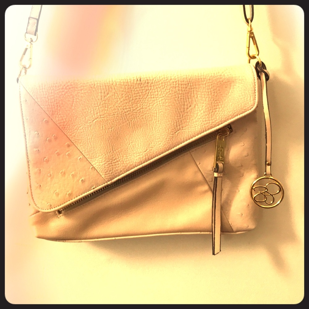 Crossbody strap purse